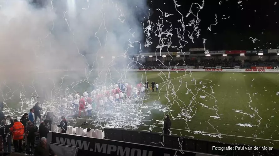 Telstar-fans boos over verplichte buscombi naar De Graafschap