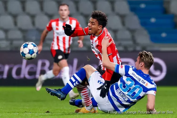 Wereldgoal Malen helpt PSV langs De Graafschap