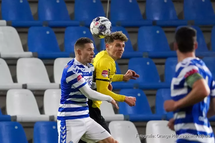 VVV verrast De Graafschap, Venema matchwinnaar