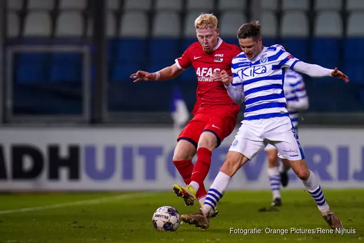 Jong AZ pakt punt op De Vijverberg