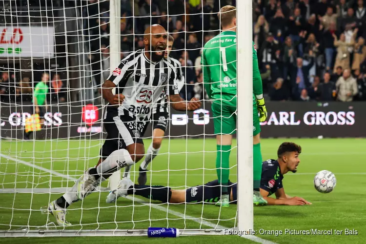 Heracles Almelo pakt periodetitel na winst op De Graafschap