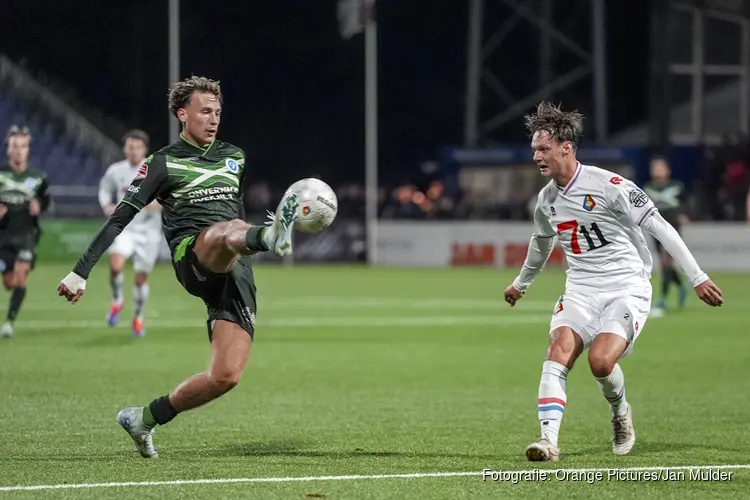 Eddahchouri redt punt voor Telstar tegen De Graafschap